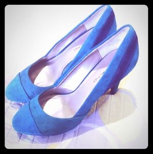 Bandolino size 6M tri colored blue Seude pumps